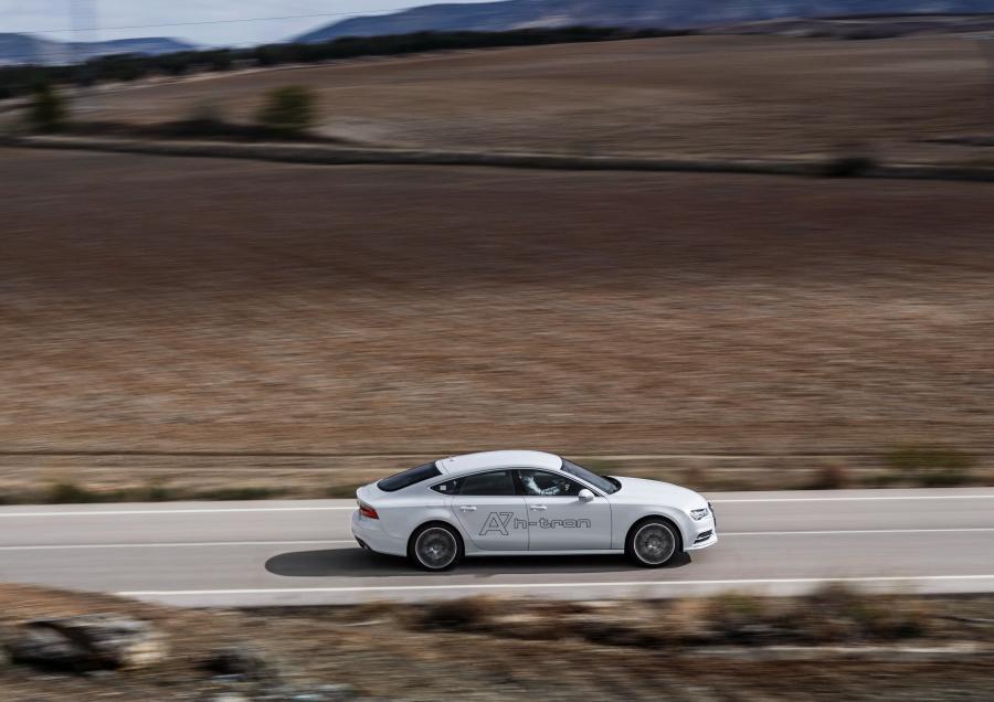  Audi A7 Sportback h-tron Quattro Concept 2014 года  (фото 6 из 34)